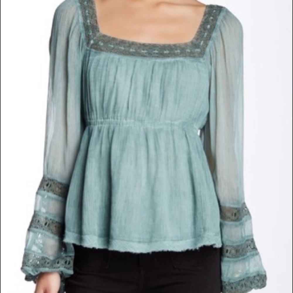 5/$30 🎀 Free People “Moonchaser” top